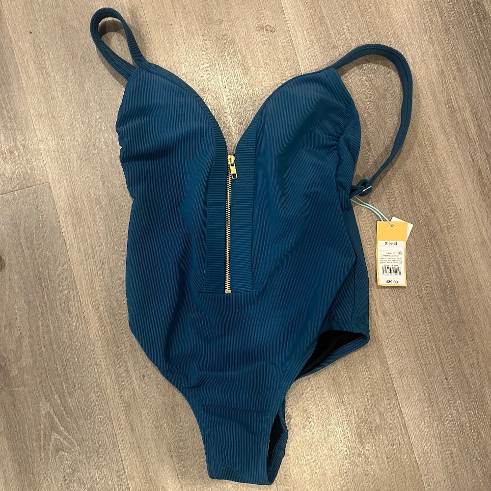 NWT Women's One-Piece Swimsuit